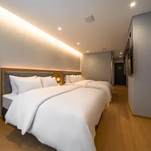 Comfort Yeouido Hotel